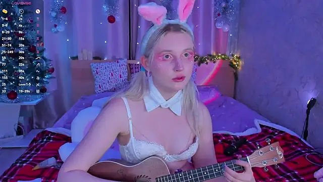 SweeteRose Royce online show from December 23, 2024, 6:26 pm