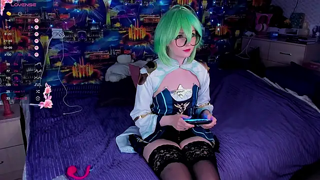 SweeteRose Royce online show from October 15, 2025, 4:37 pm