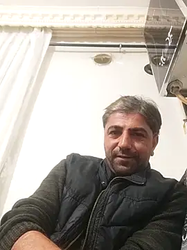 Muratcanik44 online show from April 21, 2026, 11:33 pm