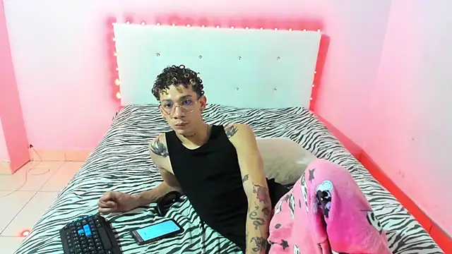 Snapshot of mateodeamjo chatting on October 18, 2025, 9:06 pm mateodeamjo online show from October 18, 2025, 9:06 pm