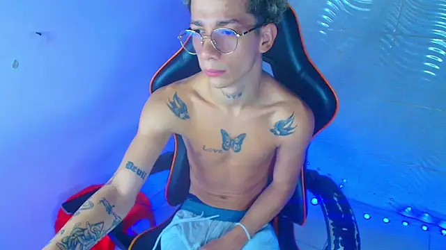 Snapshot of mateodeamjo chatting on December 2, 2025, 11:01 am mateodeamjo online show from December 2, 2025, 11:01 am