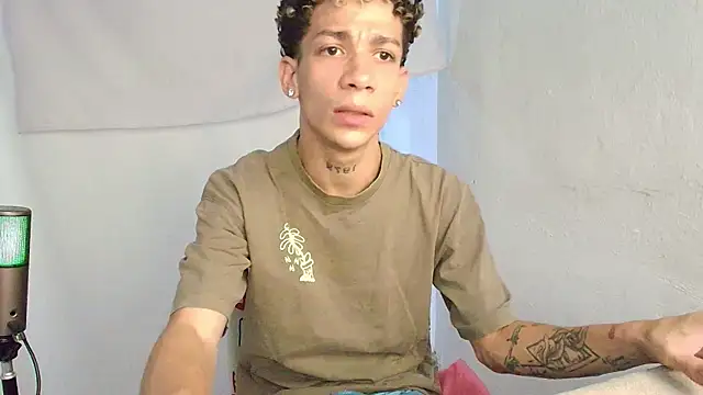 Snapshot of mateodeamjo chatting on May 21, 2026, 11:24 pm mateodeamjo online show from May 21, 2026, 11:24 pm