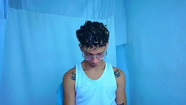 mateodeamjo online show from April 16, 2026, 2:34 am