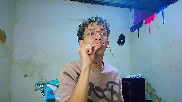 mateodeamjo online show from July 28, 2026, 4:42 am
