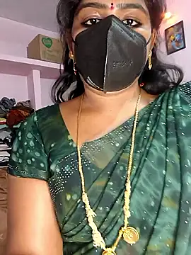 louise92 online show from April 14, 2026, 9:03 am