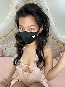 Snapshot of Gyuu-Nyuu chatting on April 2, 2026, 10:22 am Gyuu-Nyuu online show from April 2, 2026, 10:22 am