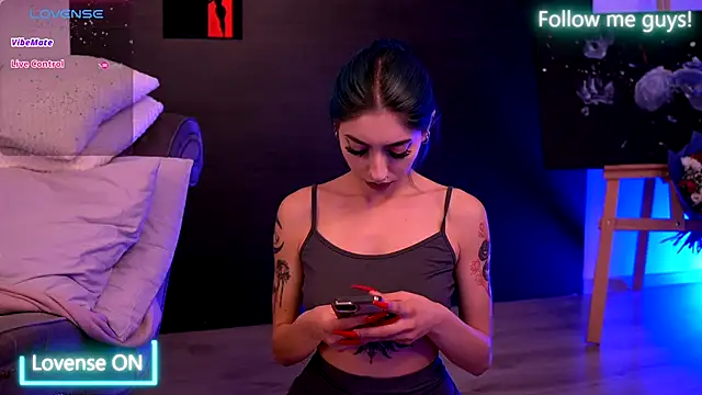 AriaVoss online show from September 25, 2025, 8:48 pm