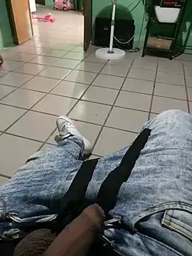 Snapshot of nowex18 chatting on March 9, 2025, 9:25 pm nowex18 online show from March 9, 2025, 9:25 pm