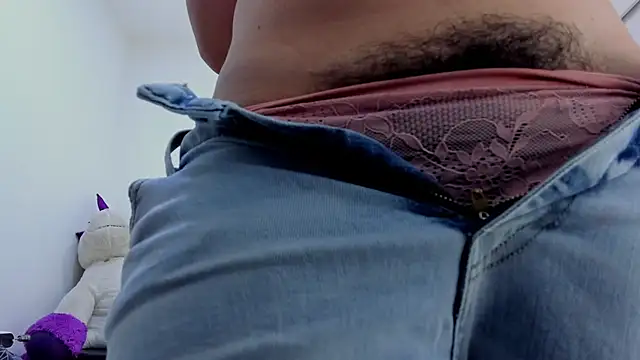 Amelia Debora Antonella online show from April 13, 2026, 4:11 pm