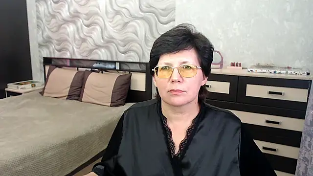 Snapshot of VitaCharm chatting on March 12, 2025, 8:52 pm VitaCharm online show from March 12, 2025, 8:52 pm