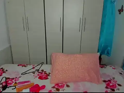 Snapshot of Dana_Jeins chatting on February 17, 2025, 1:33 pm Dana Jeins online show from February 17, 2025, 1:33 pm
