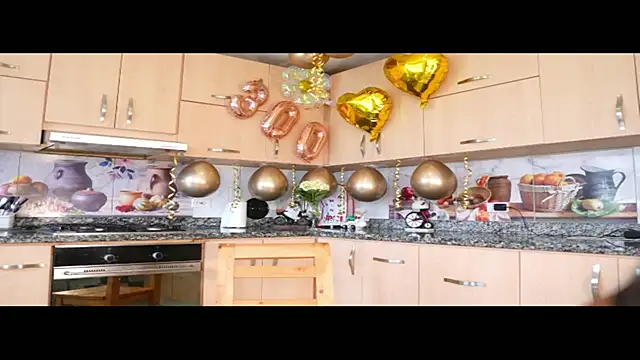 Ana Maria11 online show from November 30, 2025, 7:25 pm