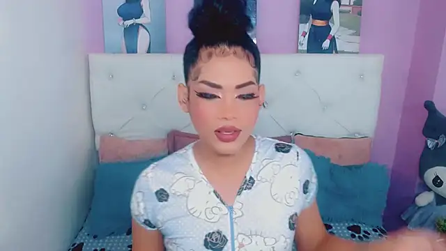 Snapshot of Amanda_bigx chatting on May 15, 2026, 1:14 am Amanda bigx online show from May 15, 2026, 1:14 am
