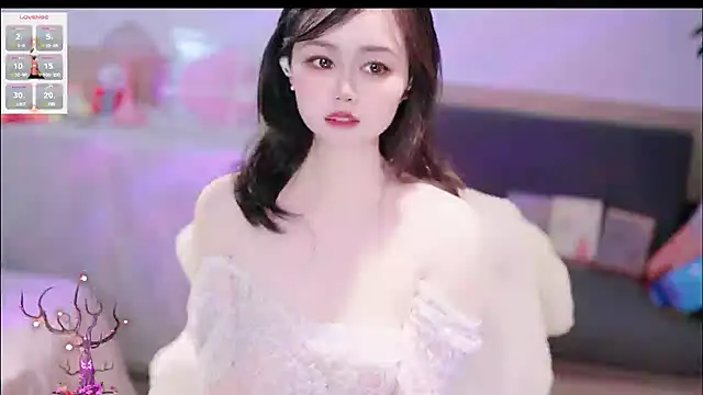 Snapshot of lilies-sweet chatting on November 3, 2025, 10:41 am lilies-sweet online show from November 3, 2025, 10:41 am