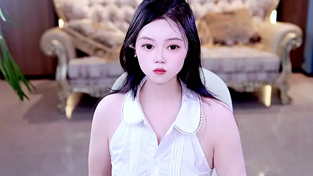 Snapshot of lilies-sweet chatting on July 18, 2026, 10:13 am lilies-sweet online show from July 18, 2026, 10:13 am