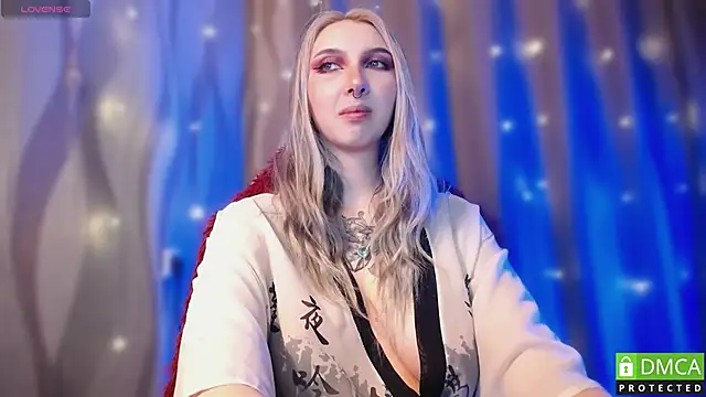 Snapshot of JustMeowGirl chatting on March 22, 2025, 12:25 pm JustMeowGirl online show from March 22, 2025, 12:25 pm