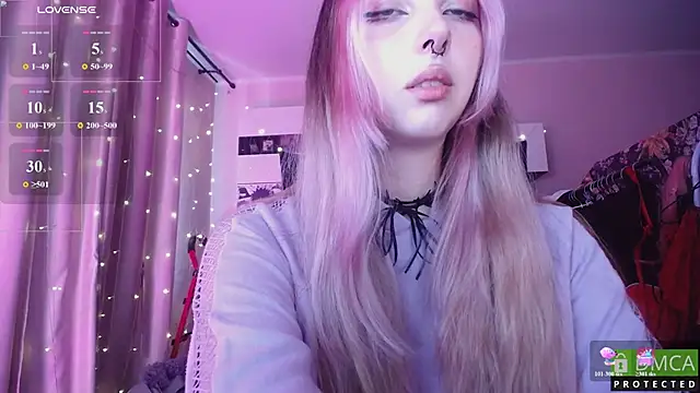 JustMeowGirl online show from May 24, 2026, 4:56 am