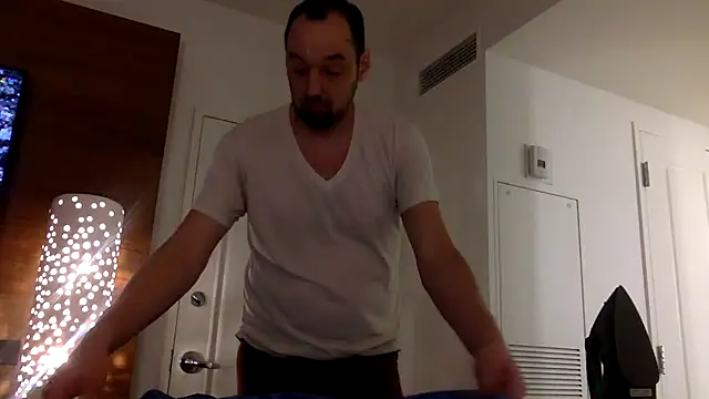 Snapshot of Kink_Master_Daddy chatting on May 13, 2026, 1:56 am Kink Master Daddy online show from May 13, 2026, 1:56 am