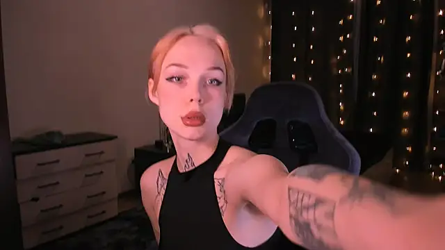 Polusladkoye online show from December 21, 2025, 8:20 pm