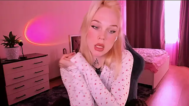 Polusladkoye online show from April 13, 2026, 3:49 pm