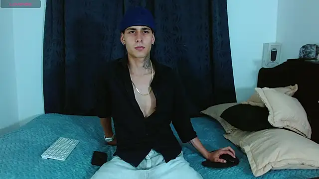 Bastiaan 28 online show from December 15, 2025, 11:53 pm