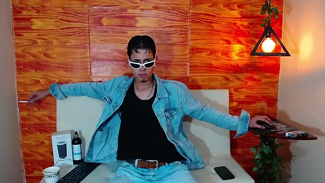 Bastiaan 28 online show from March 9, 2025, 5:33 am