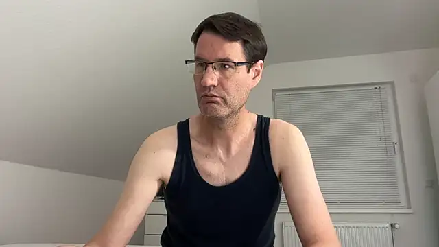 Snapshot of zxzx_cam1 chatting on July 19, 2026, 3:09 pm zxzx cam1 online show from July 19, 2026, 3:09 pm