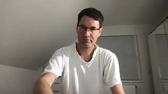 zxzx cam1 online show from December 31, 2024, 8:45 pm