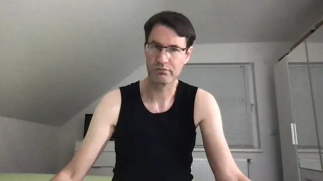 zxzx cam1 online show from October 5, 2025, 3:14 pm