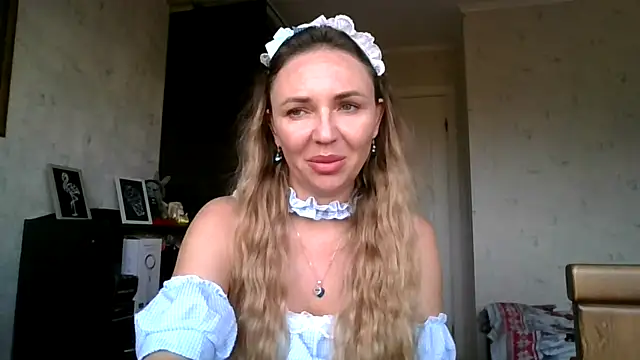 AngelinaLove28 online show from October 30, 2025, 7:17 am