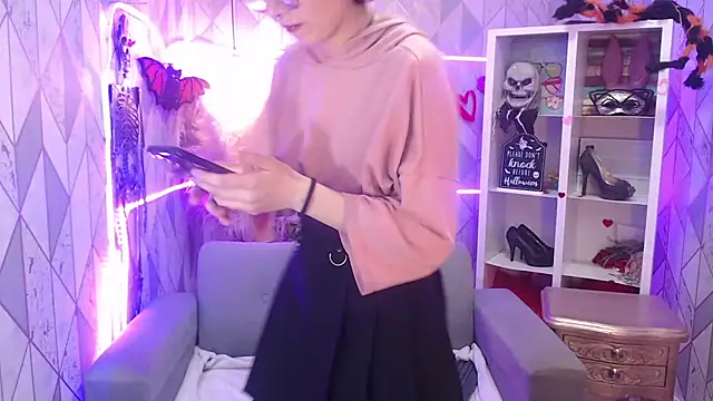 Snapshot of charlottemoonxz chatting on October 26, 2025, 7:14 pm charlottemoonxz online show from October 26, 2025, 7:14 pm