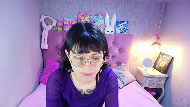 charlottemoonxz online show from February 17, 2026, 6:38 pm