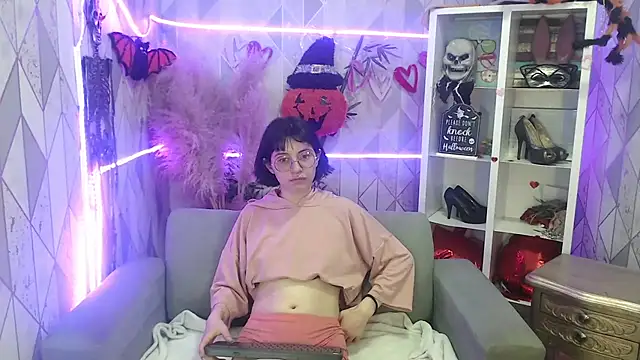 Snapshot of charlottemoonxz chatting on October 24, 2025, 5:56 pm charlottemoonxz online show from October 24, 2025, 5:56 pm