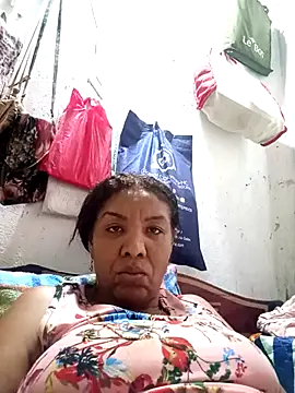 Snapshot of Surreyaa chatting on October 25, 2025, 3:17 am Surreyaa online show from October 25, 2025, 3:17 am