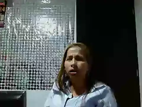 Snapshot of CaroMasha chatting on January 30, 2025, 11:13 pm CaroMasha online show from January 30, 2025, 11:13 pm