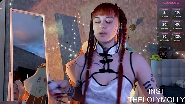 Snapshot of LolyMolli chatting on March 4, 2026, 10:12 am LolyMolli online show from March 4, 2026, 10:12 am