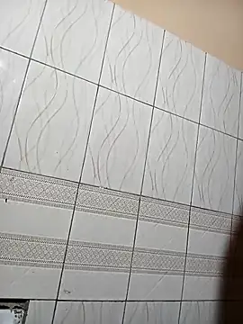 julietunderwoood online show from October 20, 2025, 4:03 am