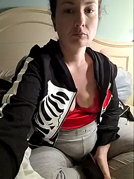 Snapshot of MilfyMrsRobinson chatting on March 12, 2025, 11:10 am MilfyMrsRobinson online show from March 12, 2025, 11:10 am