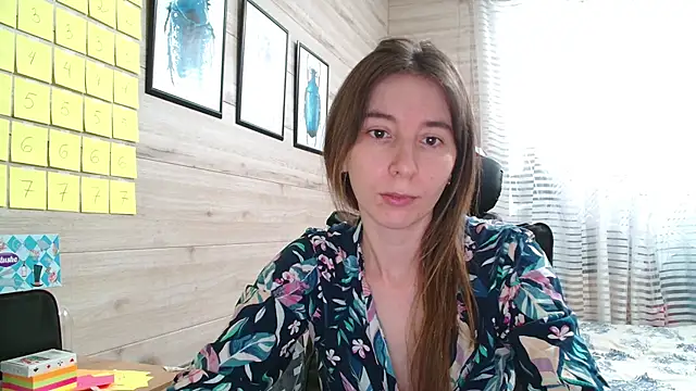 Wowpornoo online show from June 25, 2026, 9:25 am