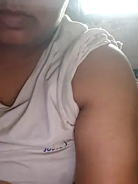 Snapshot of Love_Jenny chatting on April 26, 2026, 10:12 am Love Jenny online show from April 26, 2026, 10:12 am