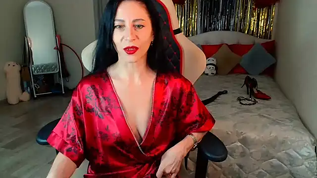 leillaMurrayy online show from February 18, 2026, 9:06 am