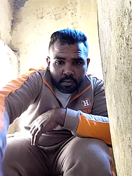 ListedLoin online show from March 9, 2026, 12:09 pm