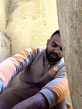 ListedLoin online show from February 18, 2026, 8:00 am