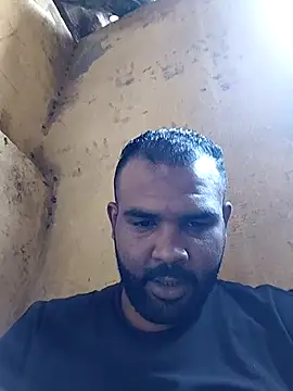 ListedLoin online show from December 5, 2025, 10:58 am