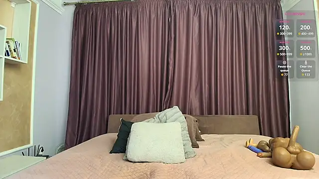 Snapshot of isabellice chatting on December 22, 2025, 2:44 am isabellice online show from December 22, 2025, 2:44 am