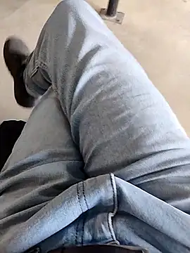 myhot1551 online show from November 28, 2025, 5:18 am