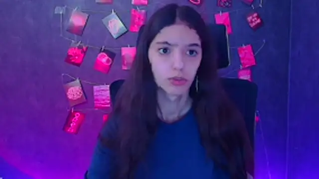 Aishell  online show from April 12, 2026, 5:54 am