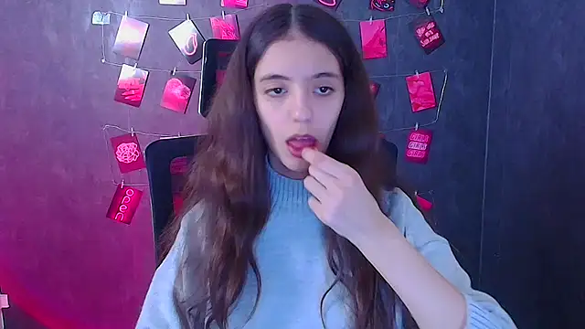 Aishell  online show from December 2, 2025, 12:29 pm