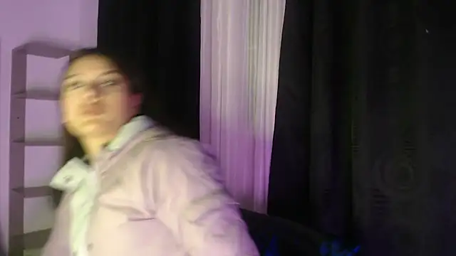 Snapshot of Abril_Squirt chatting on September 15, 2025, 5:52 am Abril Squirt online show from September 15, 2025, 5:52 am