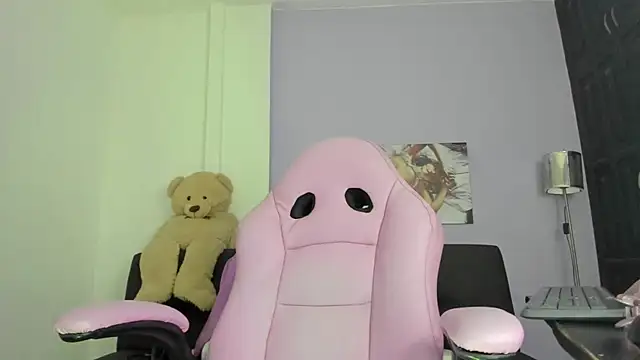 dulce kim online show from February 9, 2026, 12:58 pm